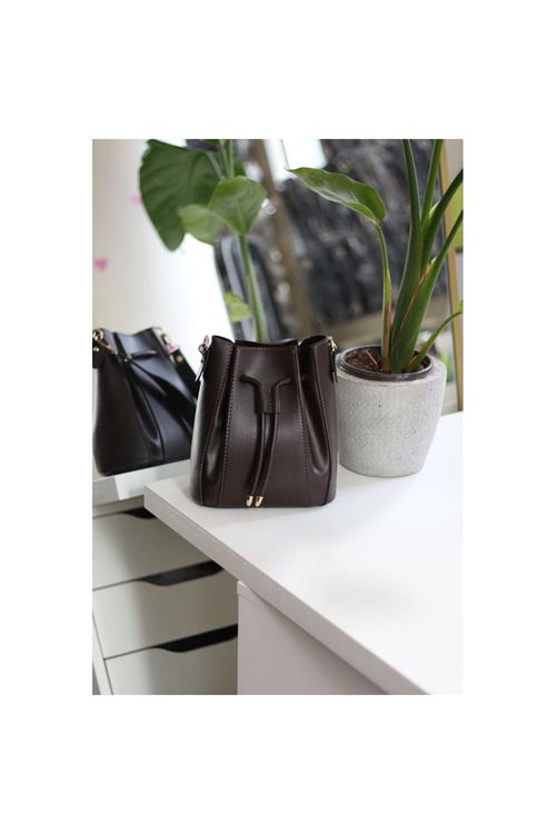 Kadın Acı Kahve Ağzı Büzgü Detaylı Askılı El Omuz Çantası