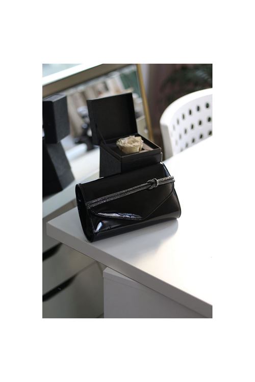 Kadın Siyah Rugan Taş Şerit Detaylı Abiye el Omuz Çantası