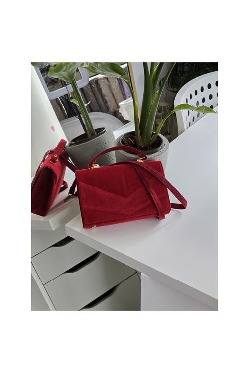 Kadın Kırmızı Süet Zarf Tutma Saplı Omuz Çantası