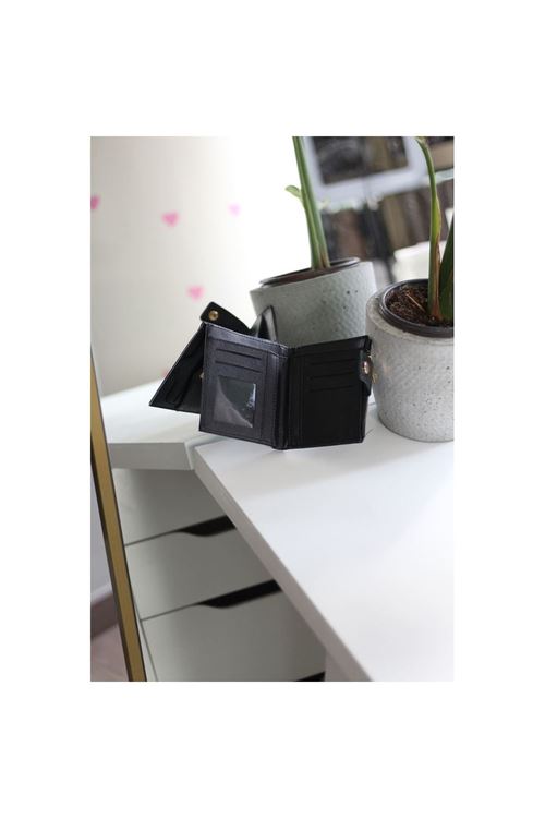 Kadın Siyah Kroko Desenli Kartlık Detaylı Kare Cüzdan