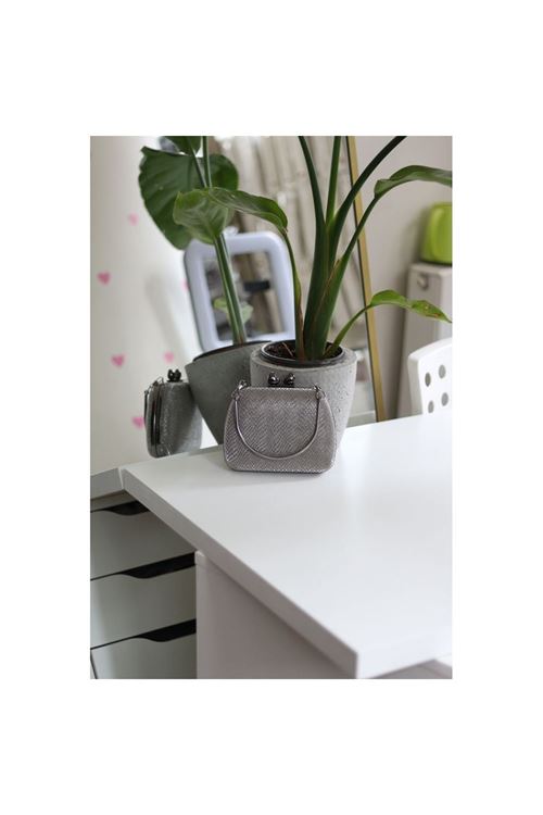 Kadın Platin Desenli Metal Tutma Kulplu Kalp Klips Abiye El Çantası