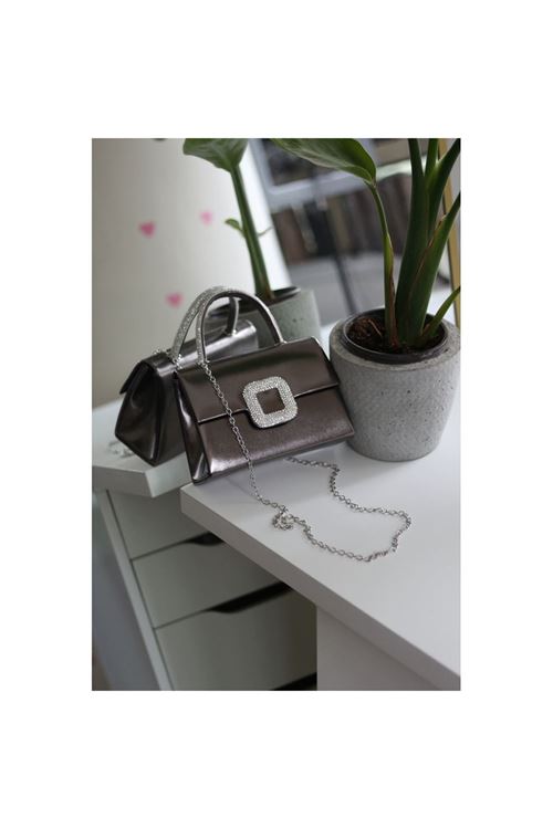 Platin Kare Taş Toka Detaylı Tutmalı Abiye El Omuz Çantası