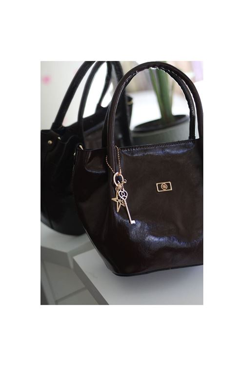 Acı Kahve Parlak Deri Gold Aksesuar Maskotlu Omuz Çantası