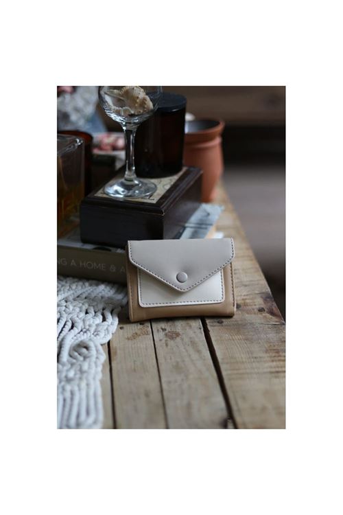 Karamel Bej Çift Renk Düğme Detaylı Mini Cüzdan