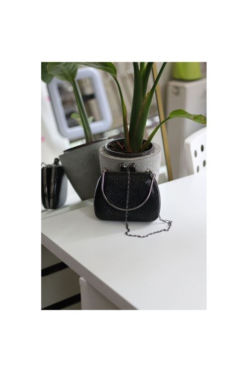 Kadın Siyah Desenli Metal Tutma Kulplu Kalp Klips Abiye El Çantası