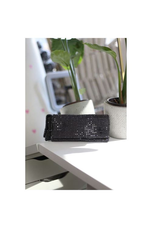 Kadın Siyah Taş Dokuma Kapak Detaylı  Slim El Çantası