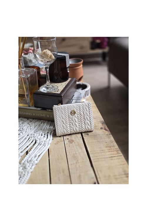 Krem Dokuma Desen Kare Kartlık Detaylı Cüzdan