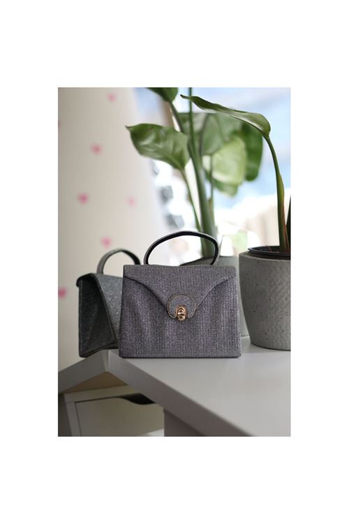 Platin Simli Oval Gold Aksesuarlı Taşlı Tutma Kulplu Abiye El Çantası