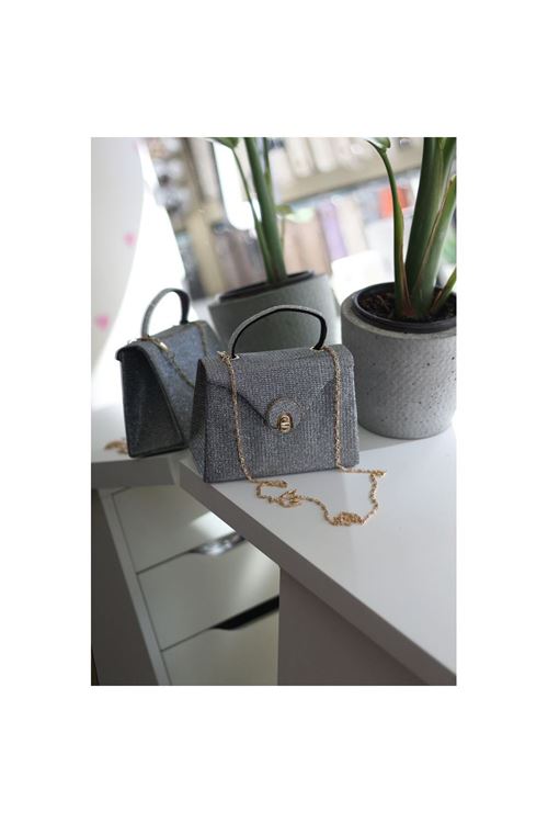 Platin Simli Oval Gold Aksesuarlı Taşlı Tutma Kulplu Abiye El Çantası